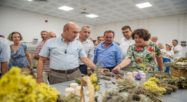 İzmir’in Kozmetik Köyü Ulamış’ta açıldı