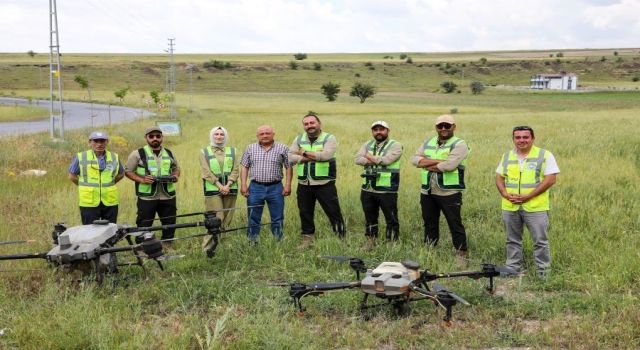 Talas'ta drone ile ilaçlama devri