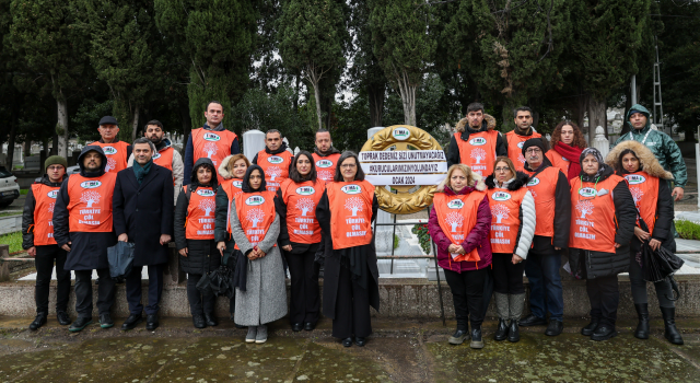 Toprak ve Yaprak Dede ölüm yıl dönümlerinde özlemle anıldı