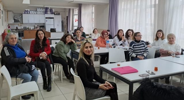 Kastamonu'da Özel Eğitim Öğretmenlerine Dijital Pazarlama Kursu