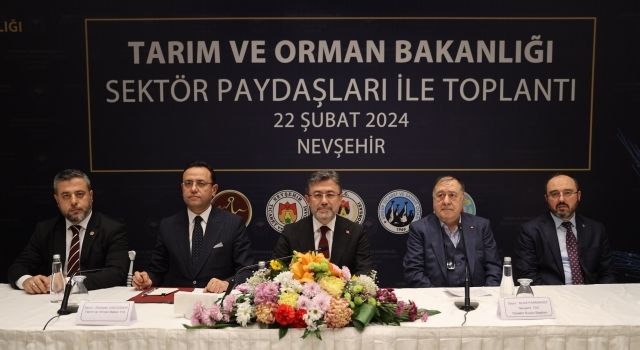 Tarım ve Orman Bakanı Yumaklı'dan Yerli Tohum Vurgusu