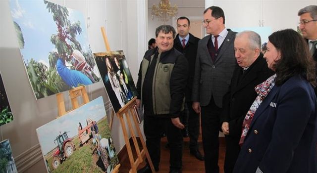 Çanakkale’de “Tarım ve Kadın” Temalı Fotoğraf Sergisi Açıldı