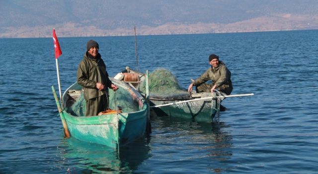 Isparta’da Su Ürünleri Avcılığına Sezonluk Yasak