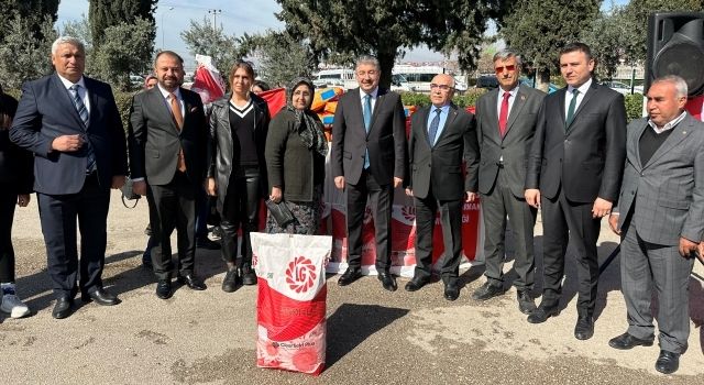 Osmaniye’de Ayçiçeği Üretimi İçin Büyük Destek: 250 Torba Tohum Dağıtıldı