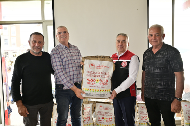 İzmir’de Ayçiçeği Üretimi İçin Yerli Tohum Desteği