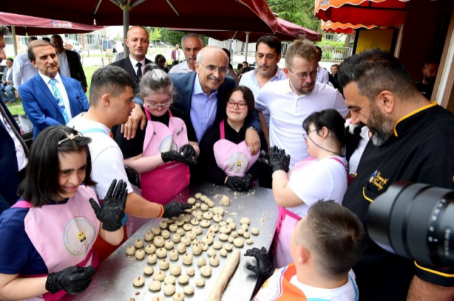 Malatya'nın Asırlık Sofra Kültürü Sanat Sokağı’nda Hayat Buldu