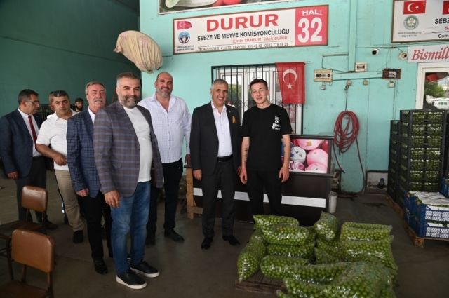 Manisa Turgutlu Hali'nde 2025 Sezonu Dualarla Açıldı