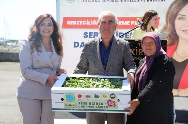 Tekirdağ'da Sebze Üreticisine Dev Destek: 3.5 Kat Artışla 236 Bin Fide Dağıtıldı!