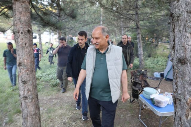 Babalar Günü'ne Özel "Baba-Çocuk Doğa Kampı" 19 İlde Eş Zamanlı Düzenlendi