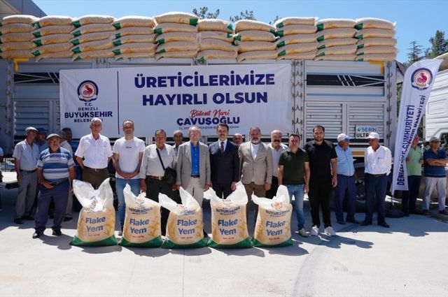 Çiftçiye Yem Desteği: 6.581 Aileye Toplam 805 Ton Flake Yem!