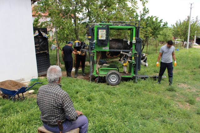 Büyükşehir Belediyesi'nden Besicilere Kapsamlı Destek