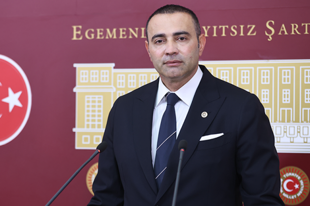 CHP'li Aykut Kaya: Kumluca'da Kamulaştırılan Nar Bahçeleri İade Edilsin!