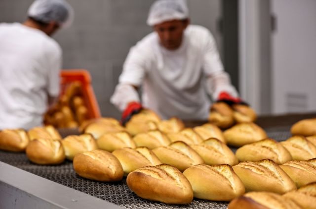 Antalya Halk Ekmek, 25 Farklı Ürünüyle Sofralara Ekonomik Destek Sağlıyor