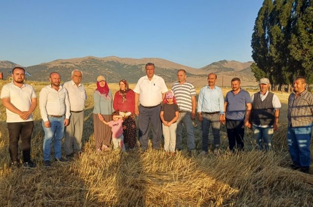 Çiftçinin Hasat İsyanı: “Hep Biçere Çalıştık”