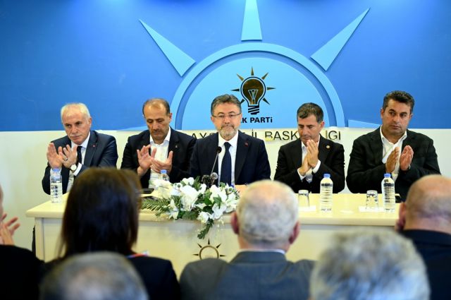 Bakan Yumaklı, Aşılama Sonrası Yeni Açılacak Hayvan Pazarlarını Açıkladı