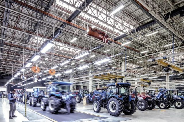 Tarımdaki Kriz Traktör Üretimini Vurdu: Sakarya'daki Fabrikalar İşçi Çıkarıyor