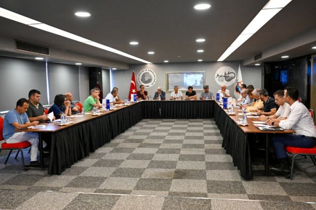 Zeytin Hasadı Öncesi Sektör Toplandı: Maliyet Yüzde 40 Arttı