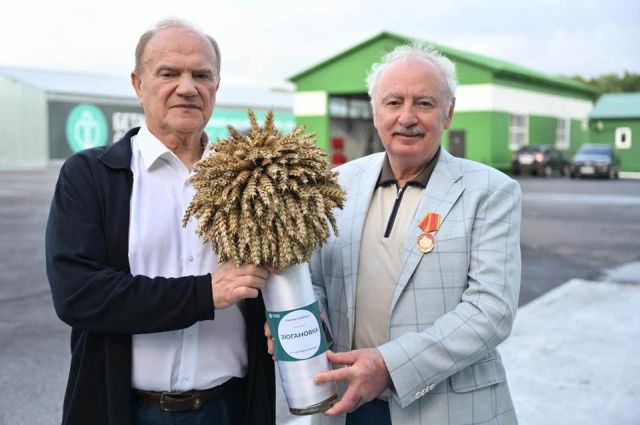 Zyuganovka Buğdayı Dekara 1850 Kilo Verimle Dünya Rekoru Kırdı