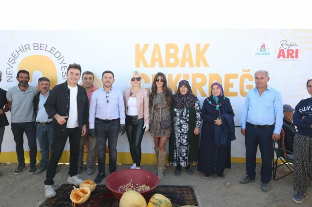 Nevşehir Belediyesi, Kabak Çekirdeği Festivalinde Hasadı Başlattı