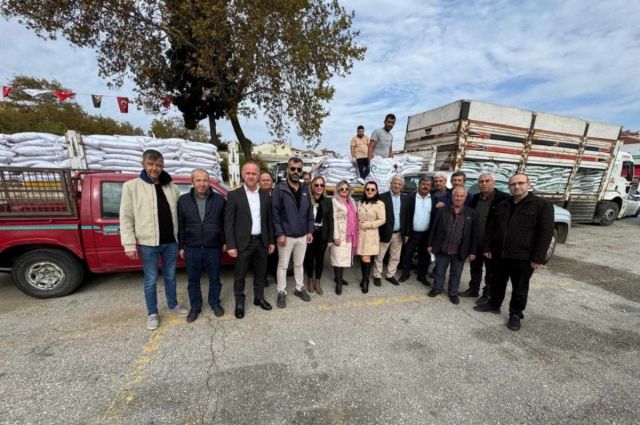 Tekirdağ Büyükşehir, üreticiye 53 bin 800 kilo yem bitkisi tohumu dağıttı