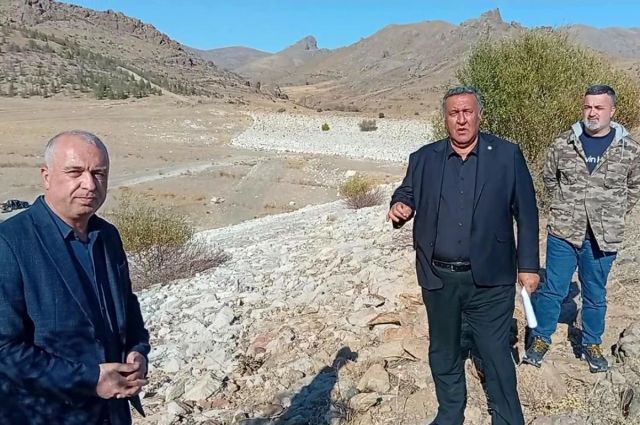 CHP’li Gürer, Niğde Ulukışla’daki Kuraklığı Yerinde İnceledi