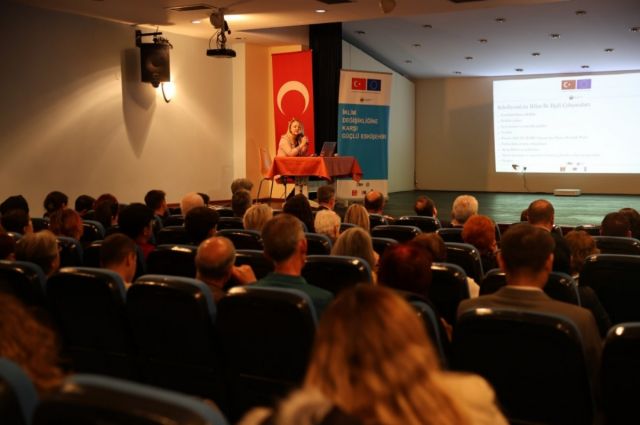 Eskişehir Belediyesi ve TEMA, İklim Eylem Merkezi'ni Hayata Geçirdi