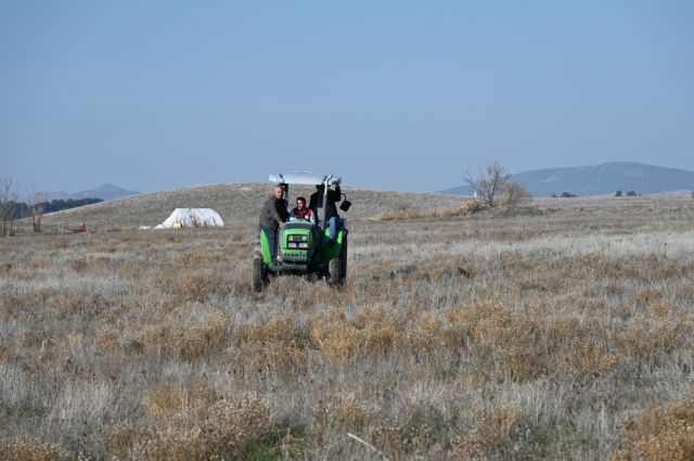 Tarım Bakanlığı Denizli’de mera ıslahı için gübreleme başlattı