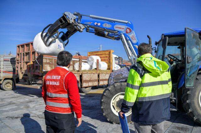 ABB, Ankara’da 3 milyon TL’yi aşan mısır silajı dağıtımını sürdürüyor