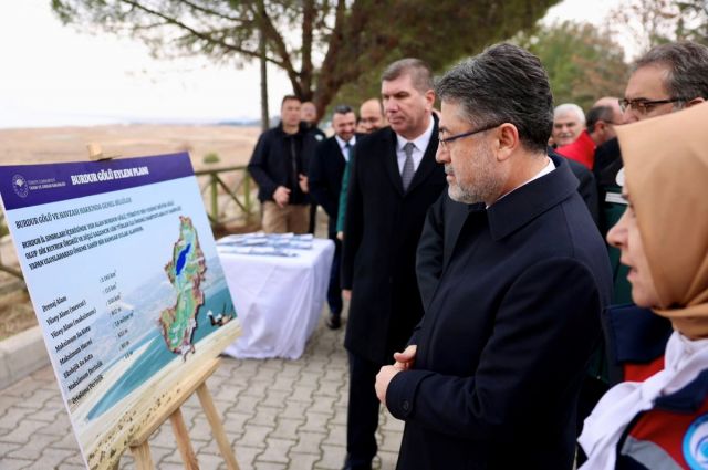 Tarım ve Orman Bakanı Yumaklı, Burdur Gölü Eylem Planı’nı açıkladı