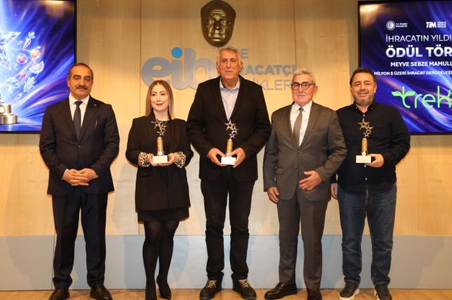 Ege YMS İhracatçıları Birliği 18 Üyesine İhracat Ödülü Verdi