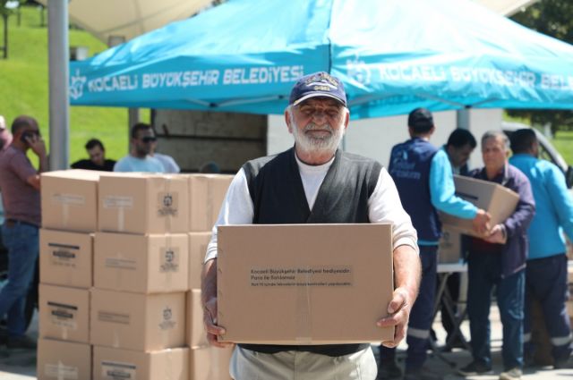 Kocaeli Büyükşehir’den balıkçılara 2026 malzeme desteği