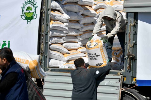 Çiftçiye Aspir Tohumu Desteği