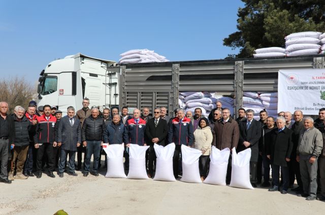 Eskişehir’de Nohut Üretimi İçin 38 Ton Tohum Dağıtıldı