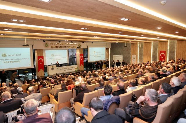 Kayseri Şeker Çiftçi Meclisi’nde üretim ve maliyetler ele alındı