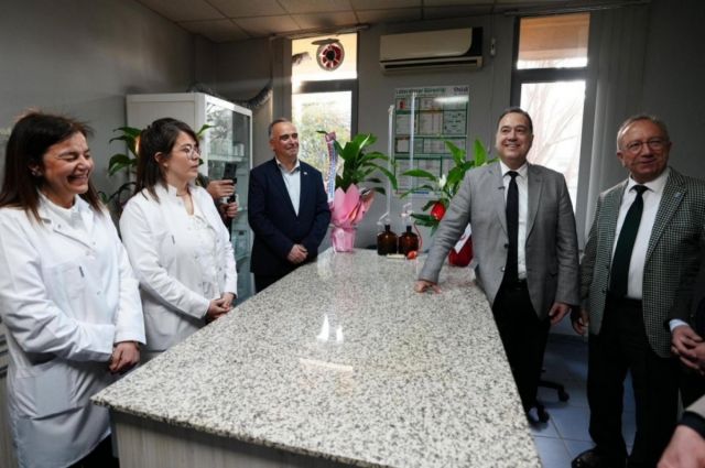 Manisa Büyükşehir, Salihli’de Tarım Analiz Laboratuvarı Açtı