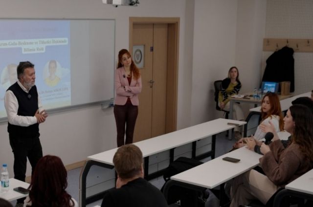 Yaşar Üniversitesi’nde palm yağı ve gıda güvenliği tartışıldı