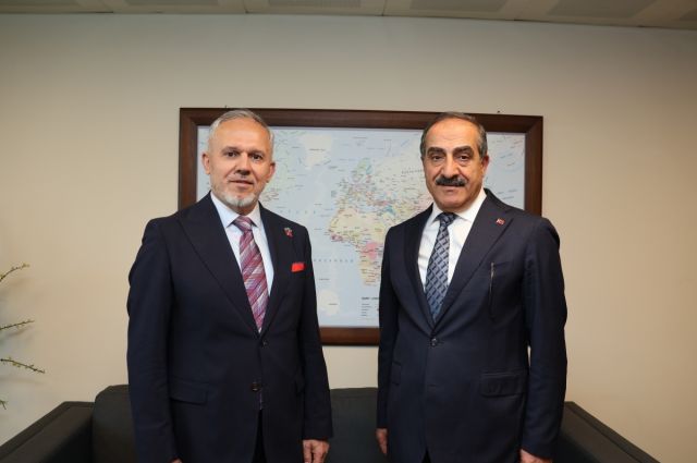 EYMSİB Başkanı Hayrettin Uçak Bayrağı Cengiz Balık'a Devrediyor