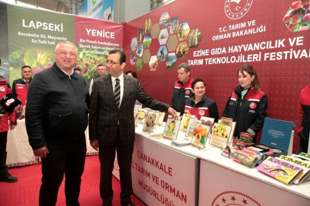 Ezine’de Tarım ve Hayvancılık Festivali Ziyarete Açıldı