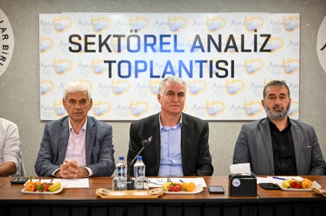 ATB: Antalya'da Buğday Rekoltesinde Yüzde 25 Artış Bekleniyor