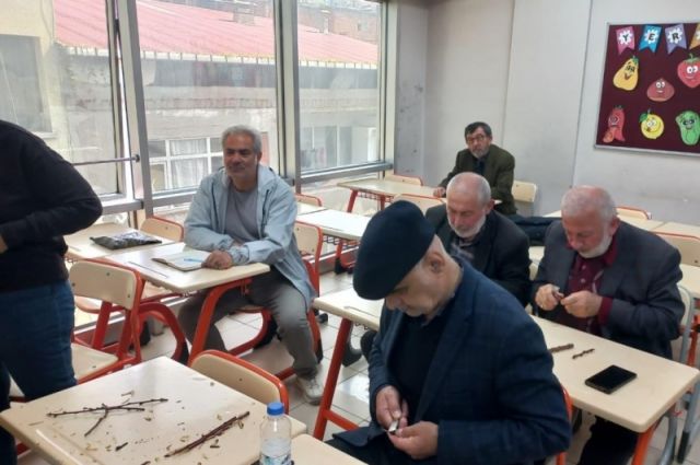 Ordu Büyükşehir Meyve Ağaçları İçin Aşılama Eğitimi Veriyor