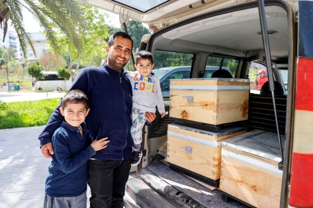 Antalya'da Arıcılara Hibe Kovan Desteği: 408 Kovan Dağıtıldı