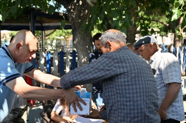 Manisa'da üreticilere KKKA riskine karşı parazit desteği