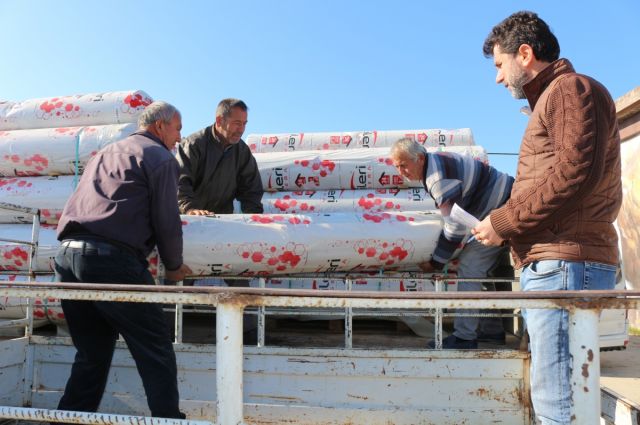 Antalya’da afet sonrası üreticiye 657 bin metrekare sera örtüsü desteği