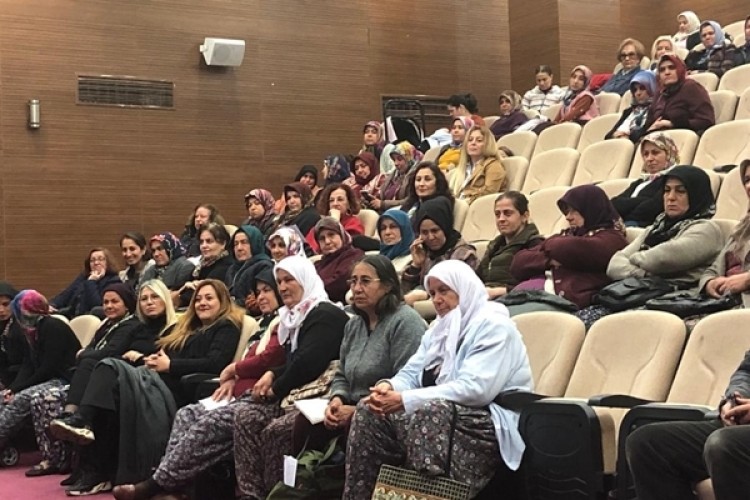 Kadın Çiftçi Akademisi'nde Sosyal Tarım Uygulamaları