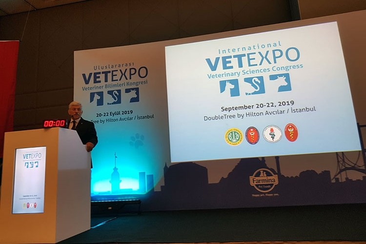 TVHB Başkanı Eroğlu, Uluslararası Veteriner Bilimleri Kongresi’nin Açılışında Konuştu