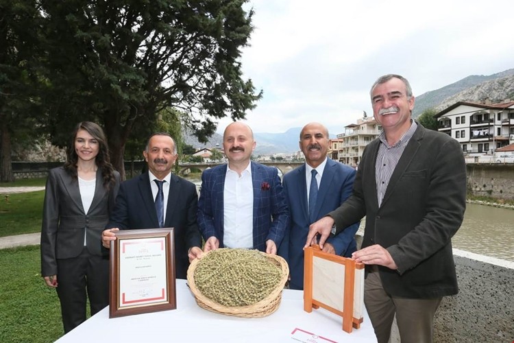 Çiçek Bamyanın Coğrafi İşaret Tescil Belgesi Alındı