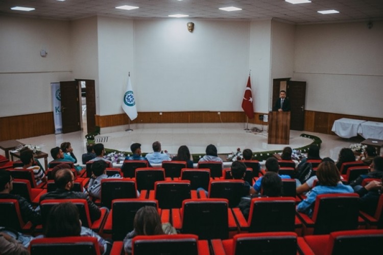 Kars Bölgesi VHO Kafkas Üniversitesinde Veteriner Hekim Adayı Öğrencilerle Buluştu