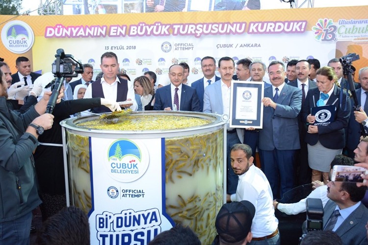 13. Uluslararası Çubuk Kültür ve Turşu Festivali Başladı