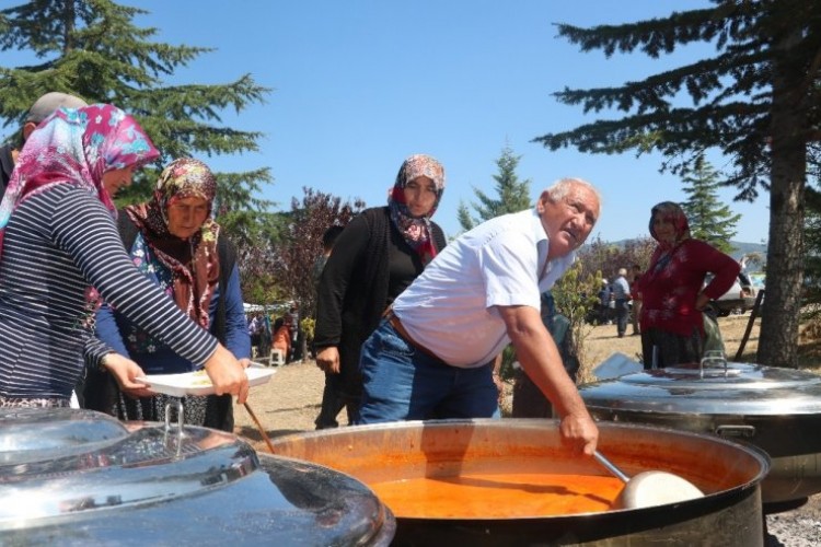 Beyşehir’de Geleneksel Akçabelen Çetmi Fasulye Festivali