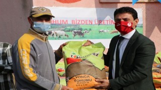 Çiftçilere 16 Ton Yem Bitkisi Tohumu Dağıtıldı